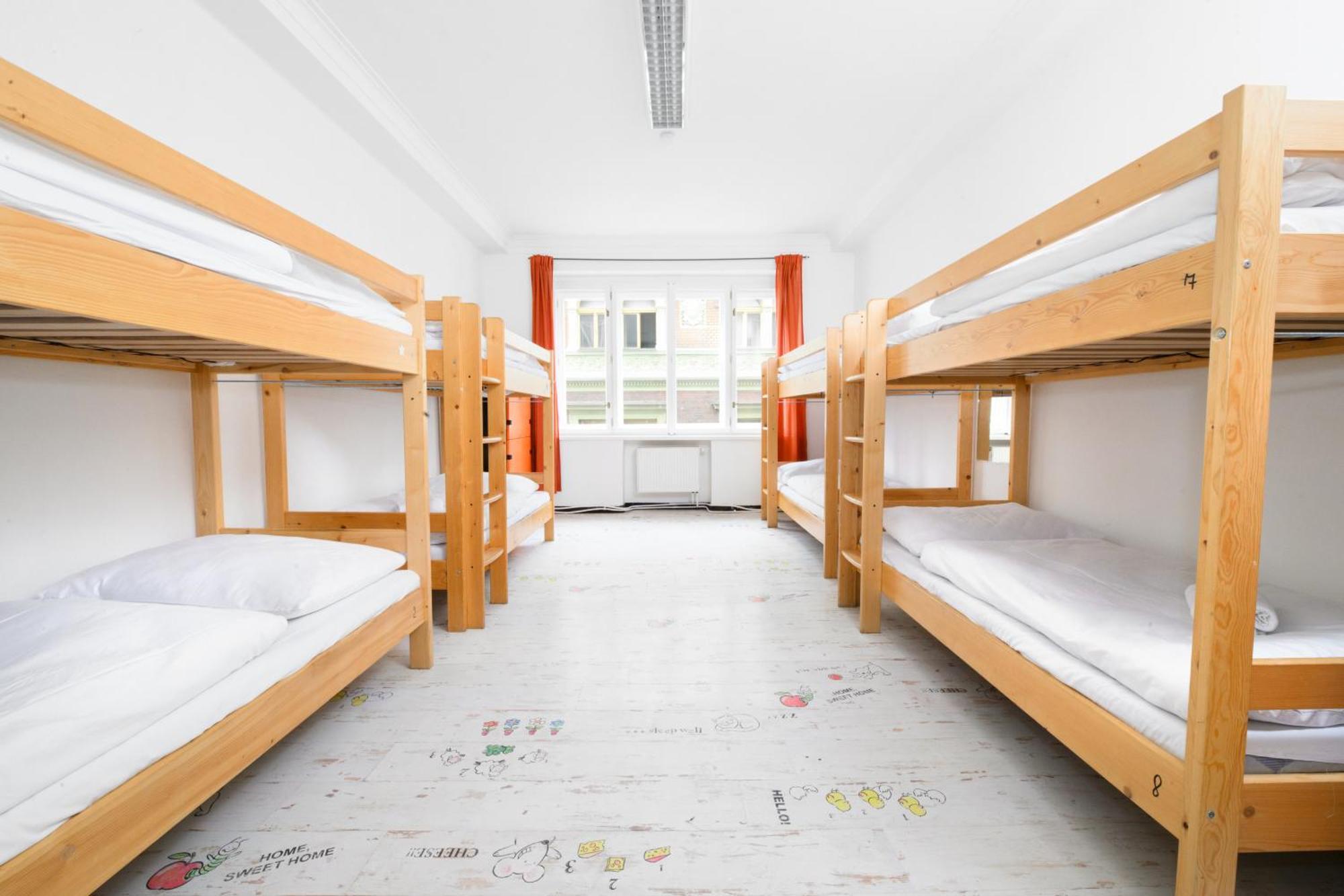 Benedikt City Center Hostel ปราก ภายนอก รูปภาพ