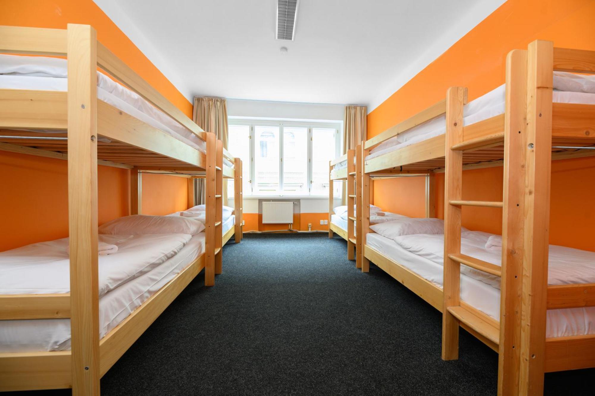 Benedikt City Center Hostel ปราก ภายนอก รูปภาพ